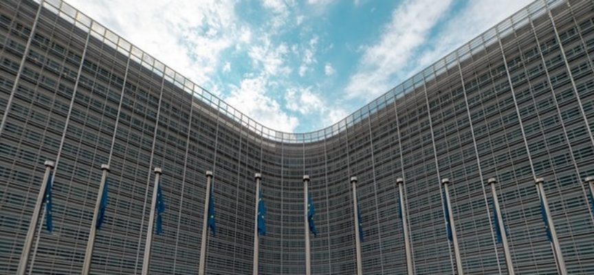 Webinar sulle opportunità di tirocinio nella Commissione Europea