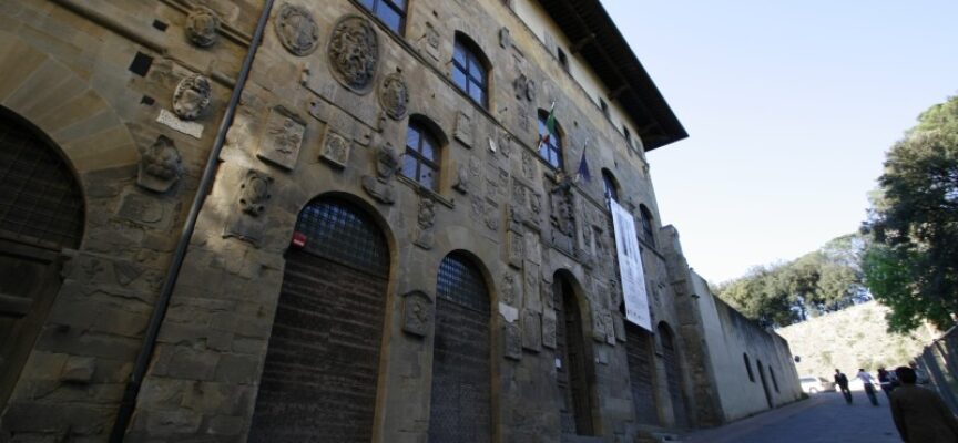 Chiusura della biblioteca di Arezzo per lavori
