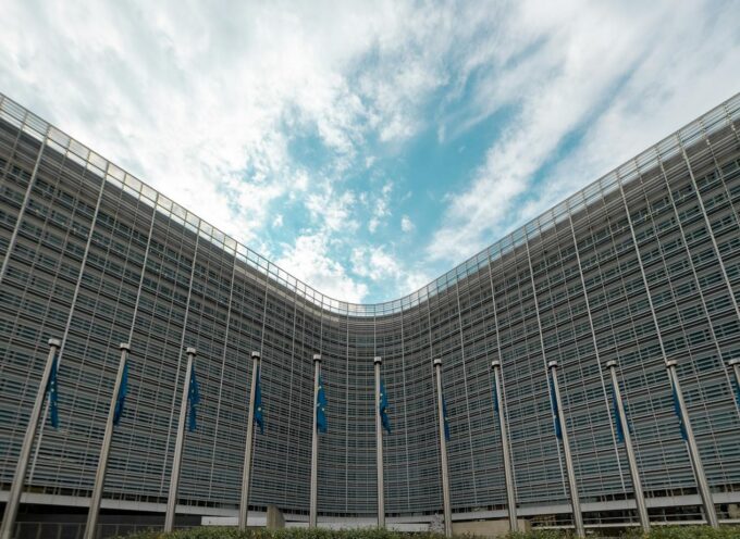Tirocini alla Commissione Euorpea: a breve al via le nuove sessioni di candidatura