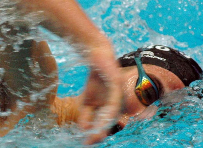 Un corso di nuoto gratuito nelle festività del Palazzetto del Nuoto