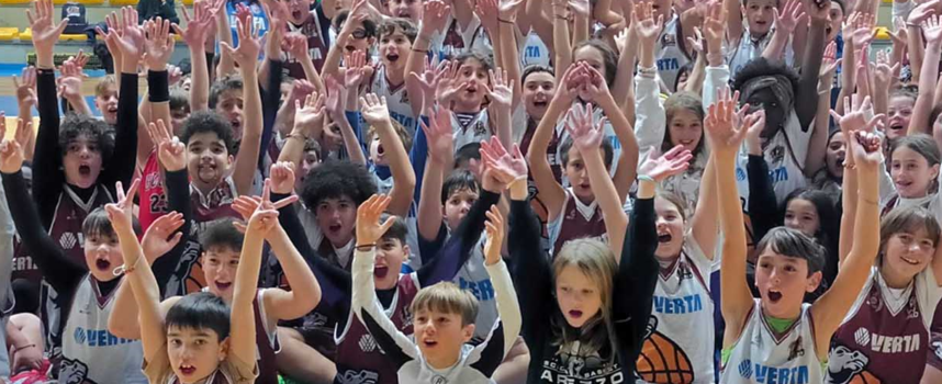 La Sba festeggia il Natale con i bambini e le bambine del minibasket